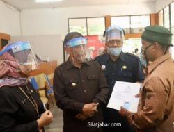Walikota Cimahi Launching Pengunaan Kertas HVS Untuk KK dan Akta Capil