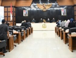 Wakil Ketua DPRD Jabar Ade Ginanjar Hadiri Rapat Paripurna Masa Sidang II Tahun 2021-2022   