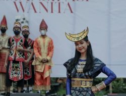 SMK PI Gelar Fashion Show Kebudayaan, Peringati Hari Kartini