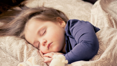 Wajib Tahu! Ini Perbedaan Kebutuhan Waktu Tidur Siang Orang Dewasa dan Anak-anak