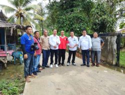 Ketua komisi lll DPRD kabupaten Ogan Ilir Crosscheck Proyek Jalan Di Desa Tanjung Raja Selatan