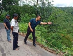 Ketua Komisi IV DPRD Kabupaten Sukabumi Hera Iskandar Tinjau Lokasi Terjadinya Longsor Di Cicantayan
