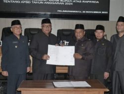 Rapat Paripurna DPRD, Bupati Sukabumi Sampaikan Pendapat Akhir atas Raperda APBD TA 2024